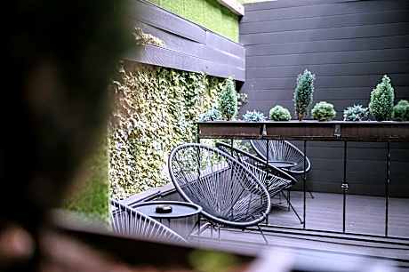 Studio Apartment - Basement