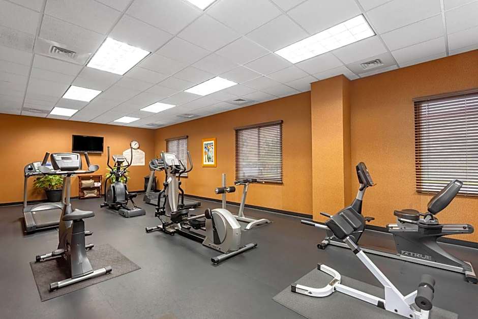 Hawthorn Extended Stay by Wyndham West Palm Beach