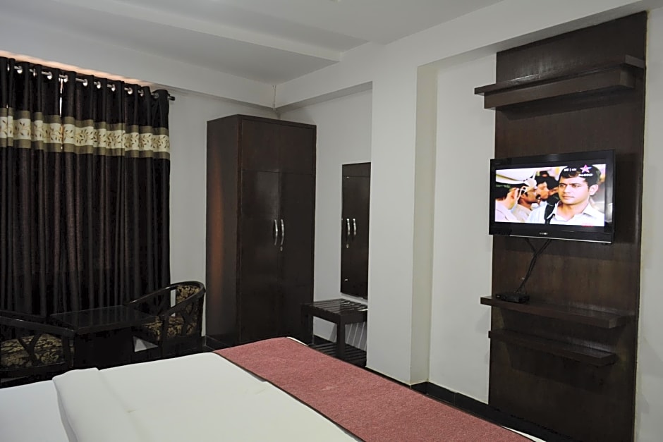 Hotel Samovar by Goyal Hoteliers