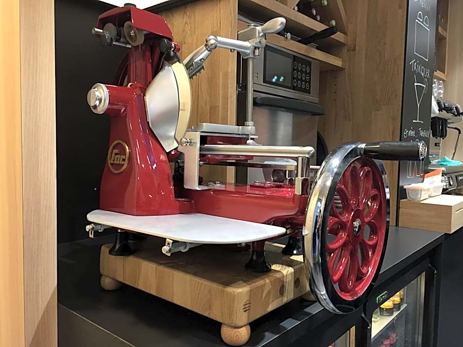 CAMPANILE PARIS - Clichy Centre