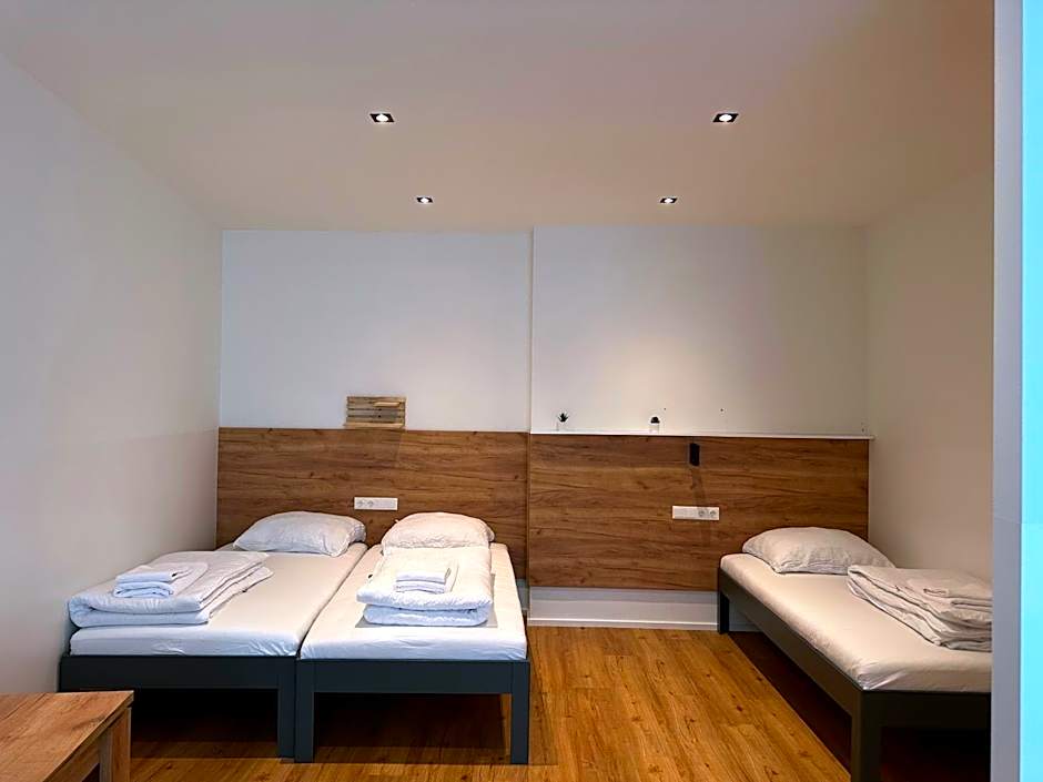 Lion`s Rooms n Apartments