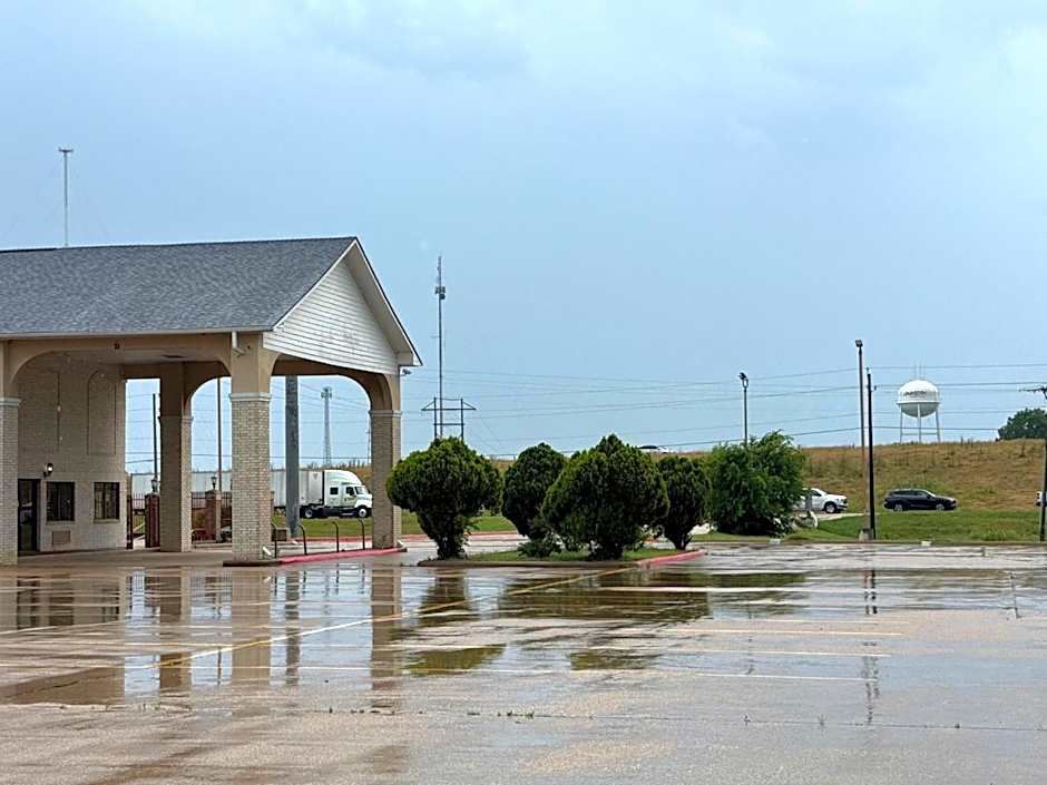 Days Inn by Wyndham Navasota