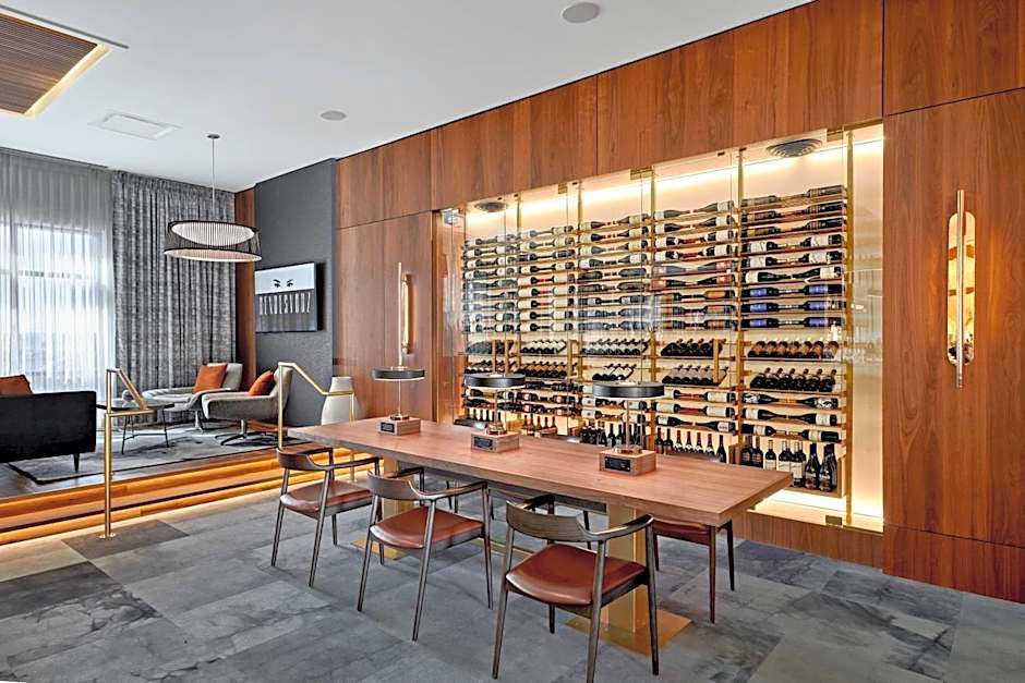 Courtyard by Marriott Calgary South