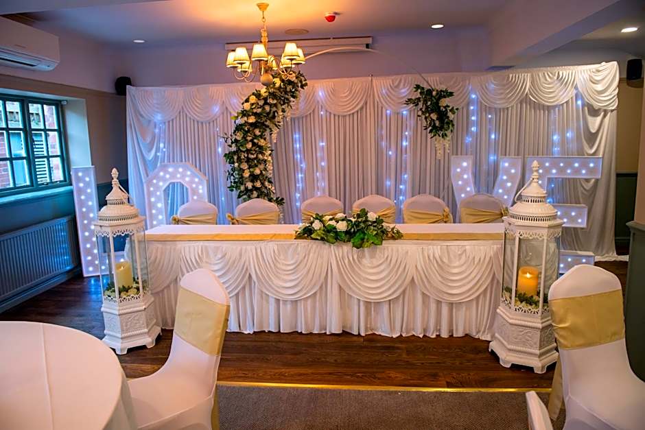 The Red Lion Inn by Chef & Brewer Collection