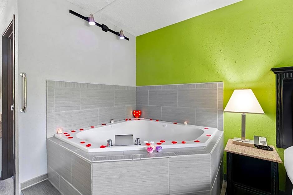Quality Inn & Suites Gibsonia - Pittsburgh North