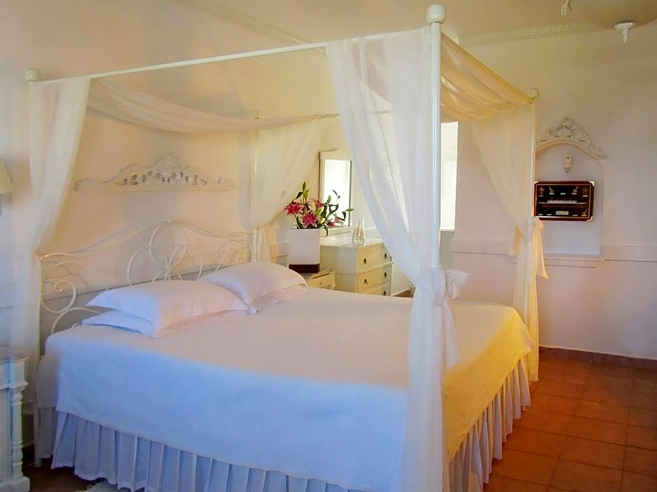 Porto Scoutari Romantic Hotel