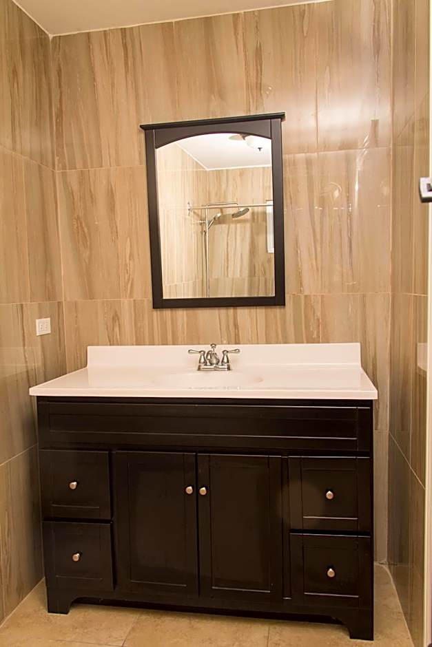 Lord Nelson Hotel & Residences