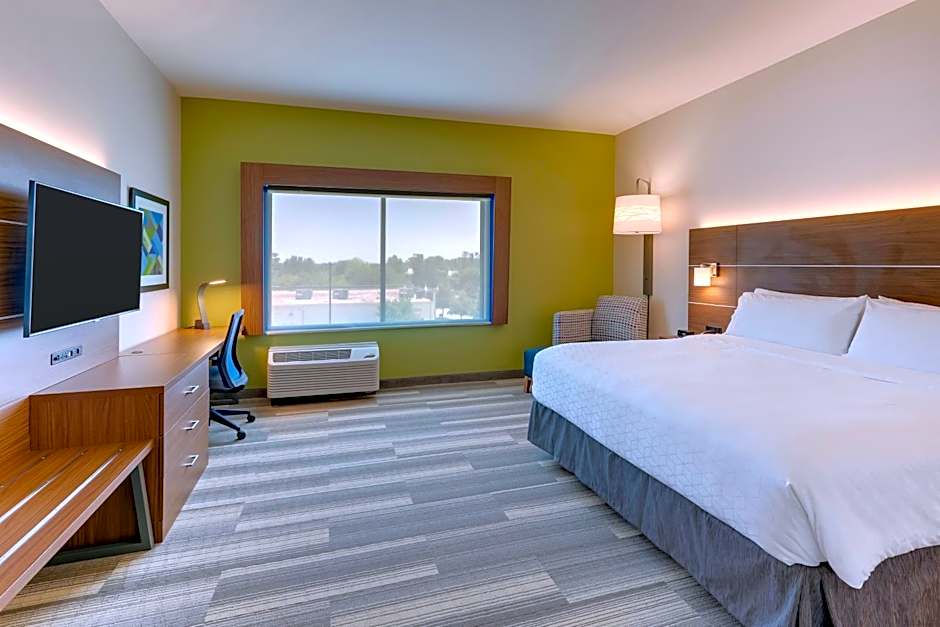 Holiday Inn Express Wilmington - Porters Neck By IHG