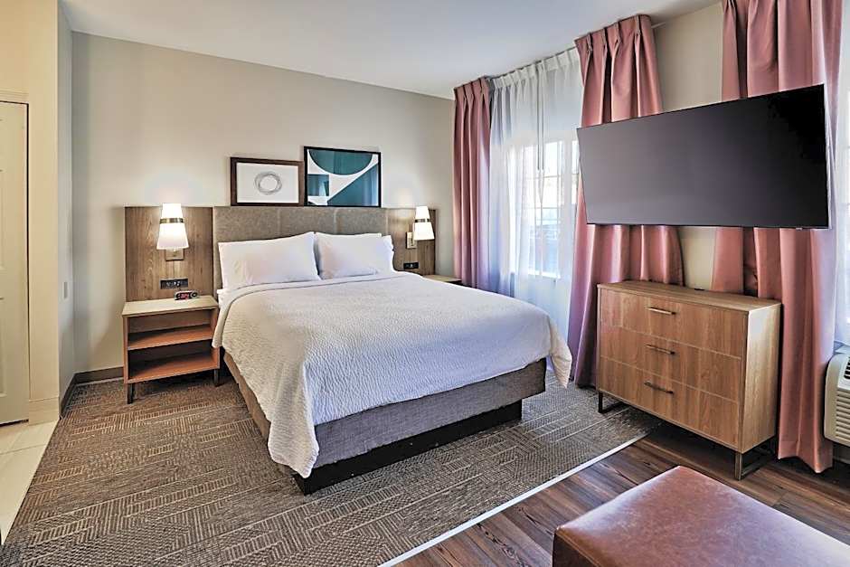 Staybridge Suites - Albuquerque Airport By IHG