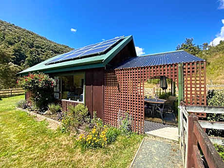 Kahurangi Cottage Wilderness Retreat