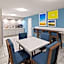 Days Inn & Suites by Wyndham Vicksburg