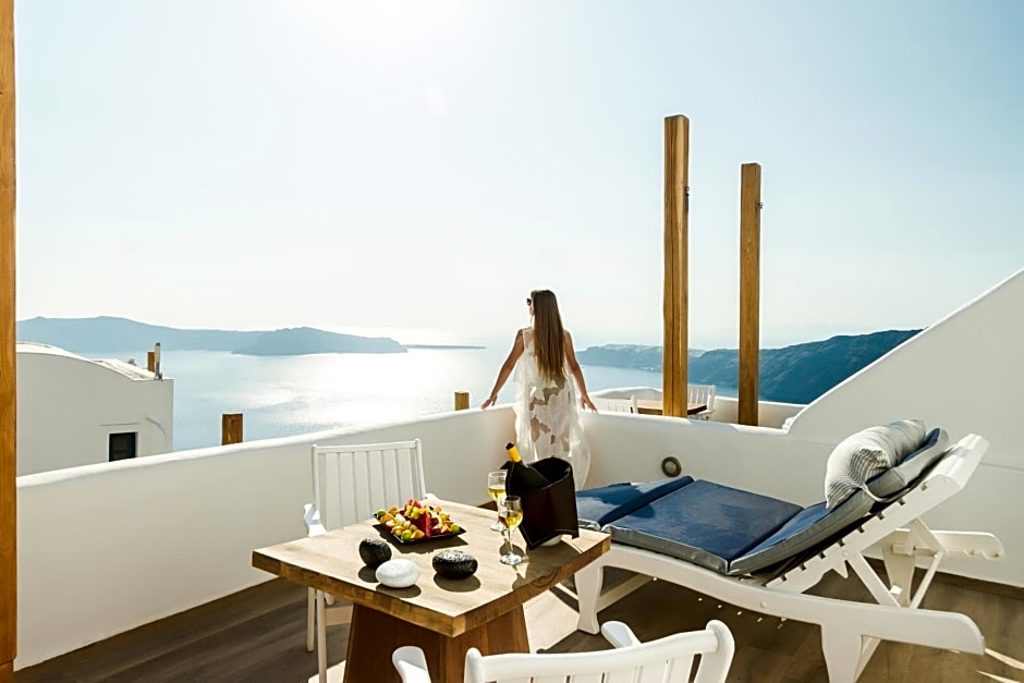 Santorini's Balcony Art Houses