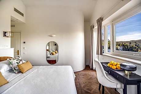 Junior Suite with Terrace and Panoramic View