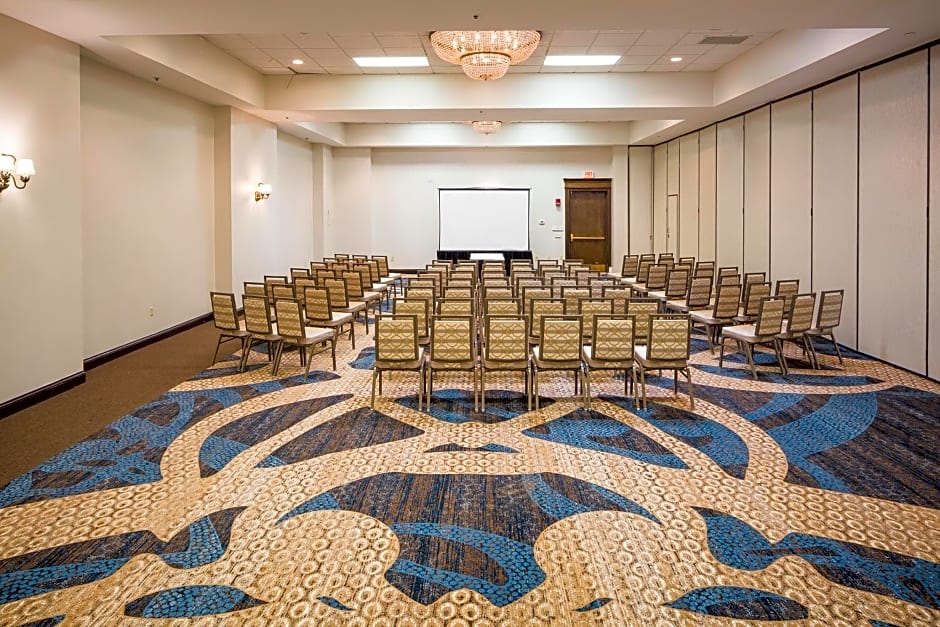 DoubleTree by Hilton Boston-Milford