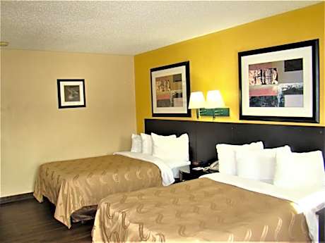 One-Bedroom Suite with Two Double Beds - Non-Smoking