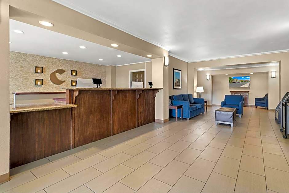 Comfort Inn & Suites Lancaster Antelope Valley