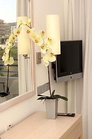 Double or Twin Room room with Side Sea View (2 Adults + 1 Child)