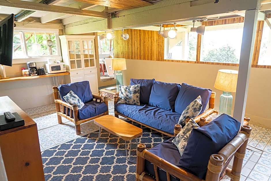Waipi'o Lodge