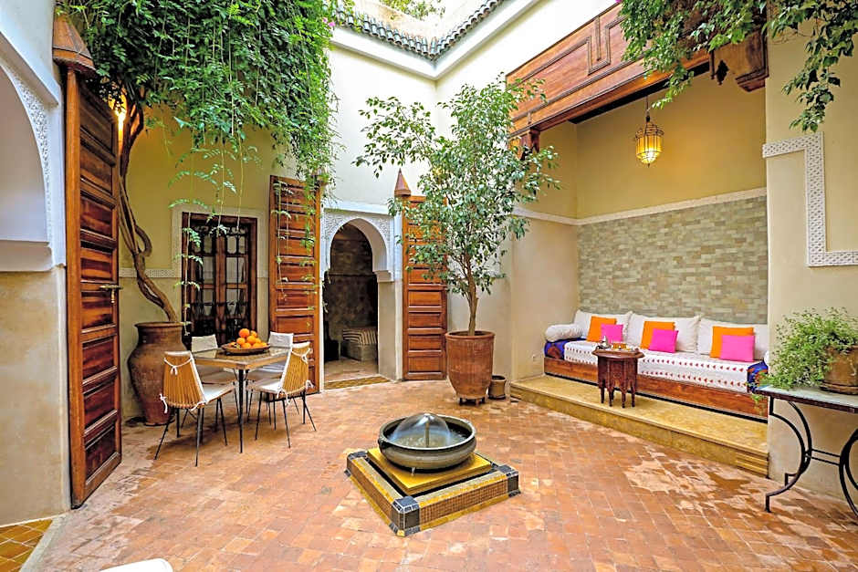 Riad 92 - Architect's Riad in the Exclusive Dar El Bacha