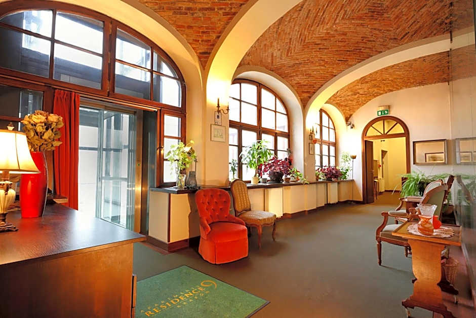 Residence 9