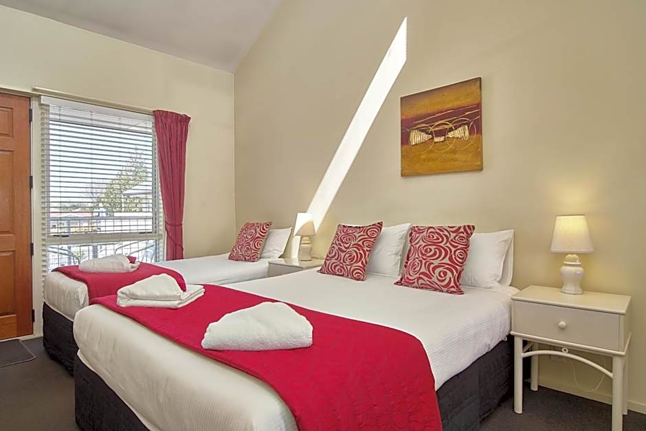 Photo 1 of 8 of Deluxe Studio 2 Beds