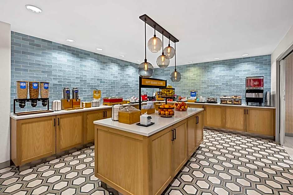 Hampton Inn By Hilton Morgan Hill