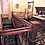Martin & Mason Hotel