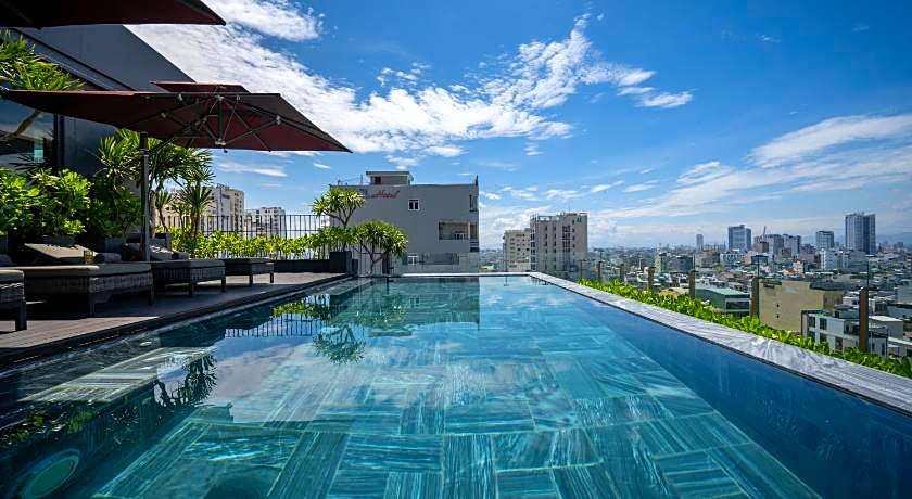 LEGEND Boutique Hotel