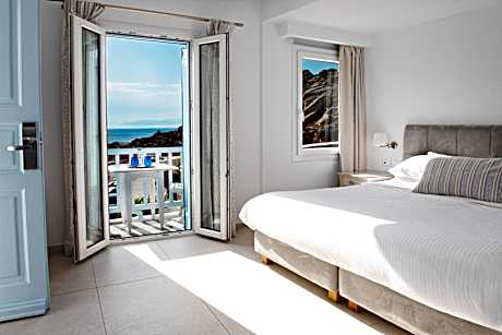 Deluxe Sea View Room