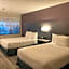 La Quinta Inn & Suites by Wyndham Bakersfield South
