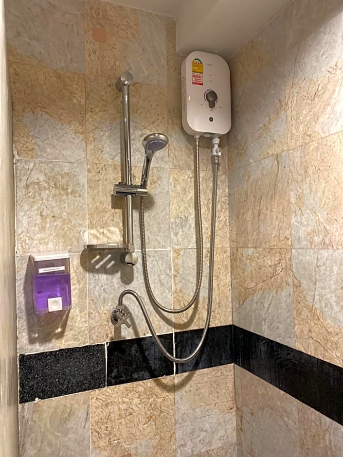 Saffron Hill Minburi