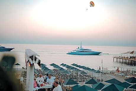 Alleria Belport Beach Hotel