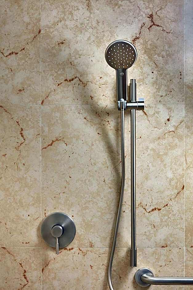 One Acapulco Diamante