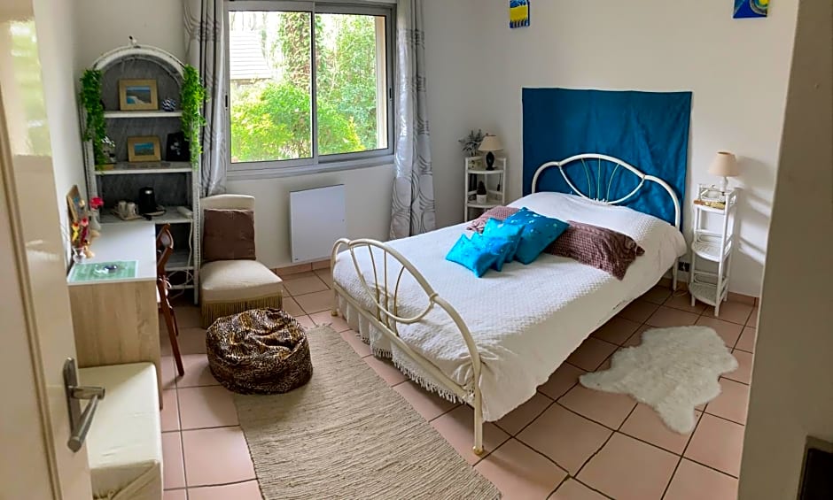 Maison Chevreuse, chambre chez l'habitant