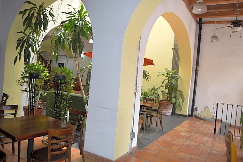 Hotel Meson del Mar