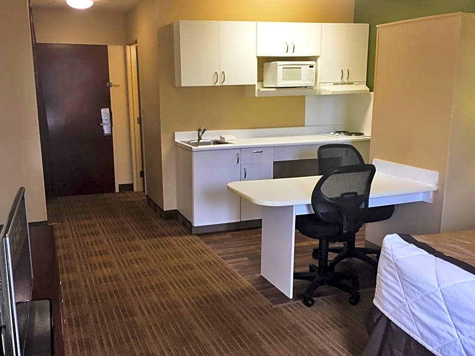 Extended Stay America Select Suites - Chicago - Naperville - West