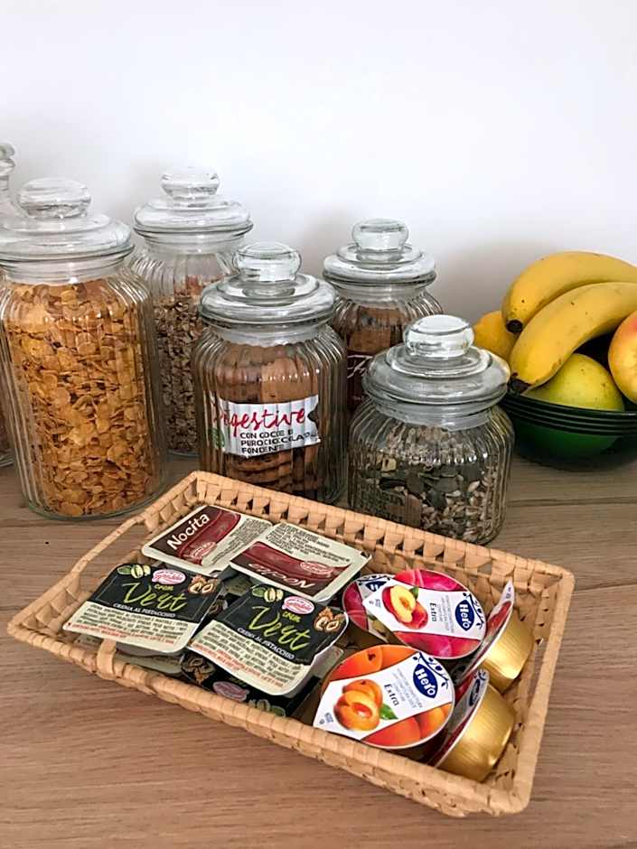 DESDEMA & OPERA Rooms