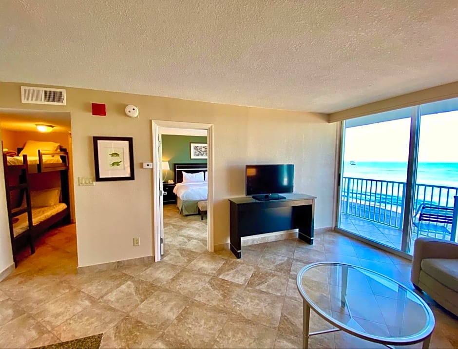 Radisson Suite Hotel Oceanfront