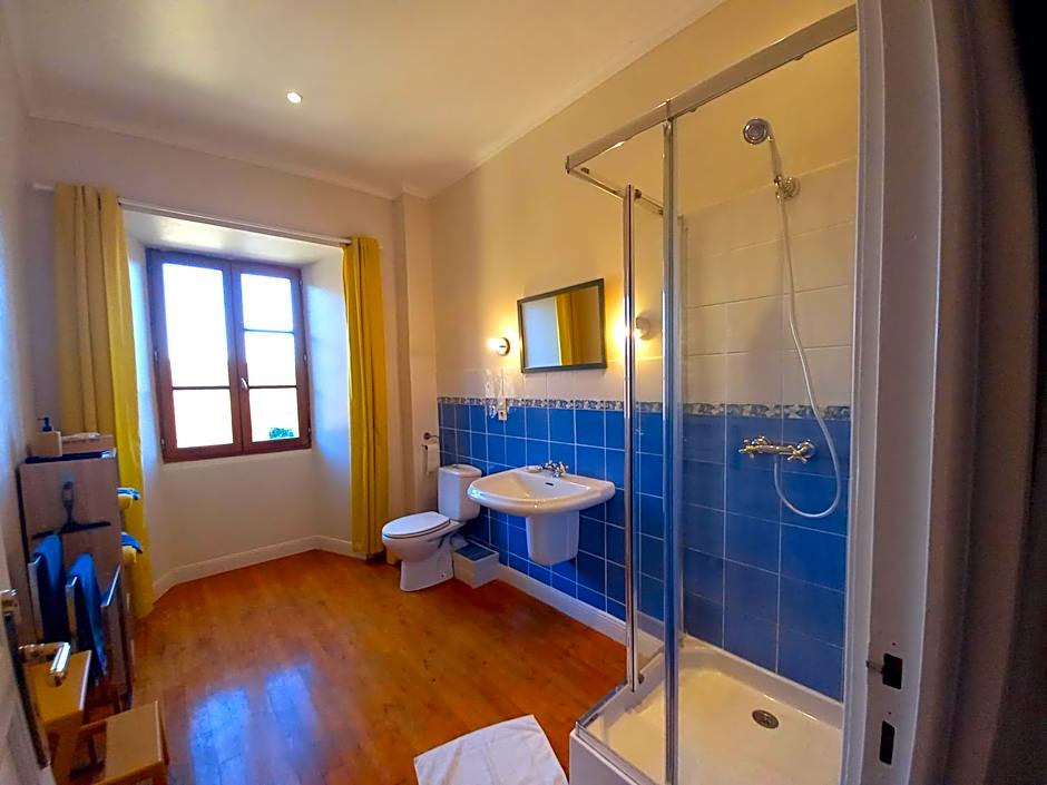 Au pays de Jacquou : Chambre d’hôtes et table d’hôtes