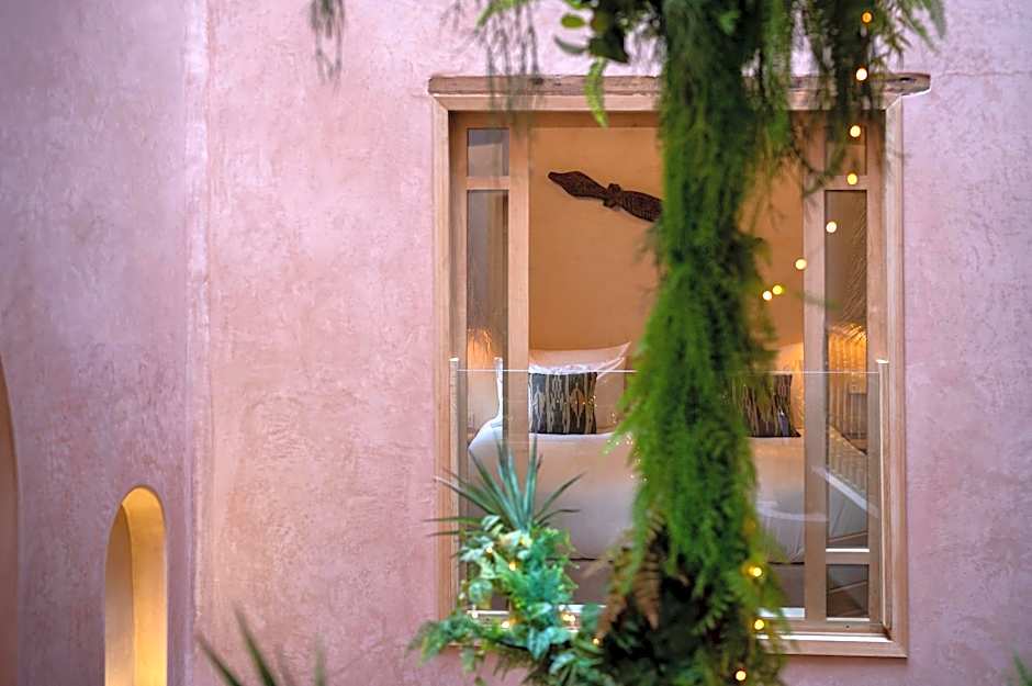 Mama Lova Hôtel, Riad, Restaurant & Spa