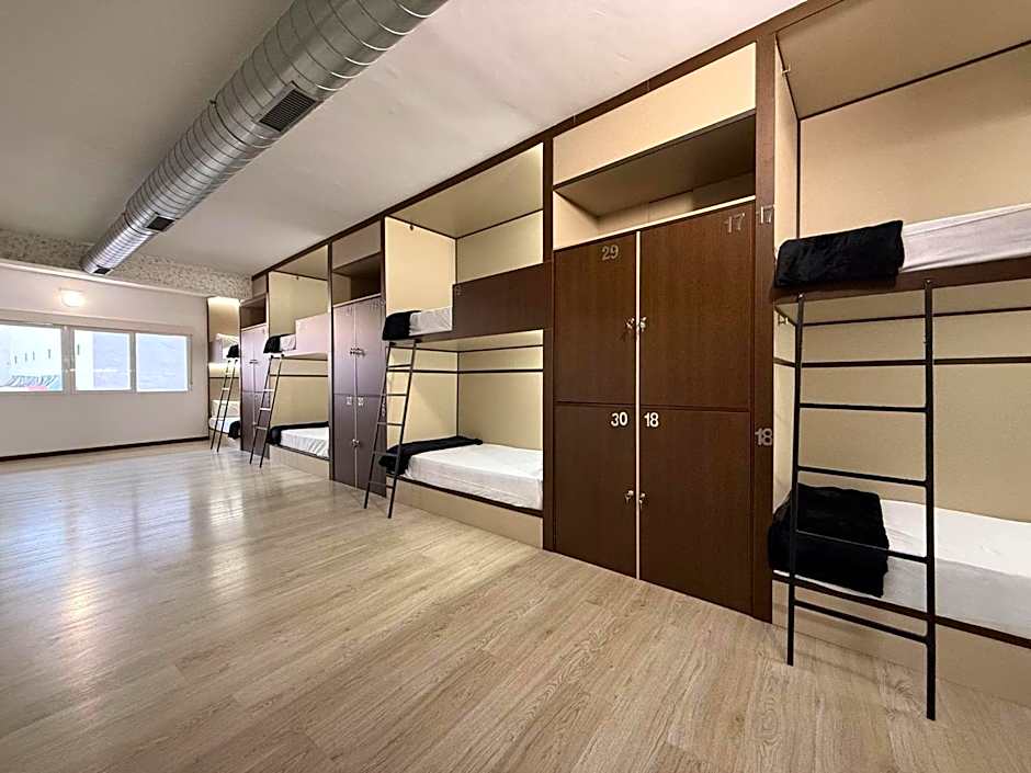 Hostel TKH-Rooms Mate