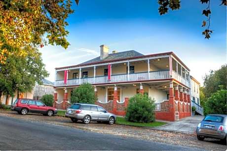 Athelstane Hotel