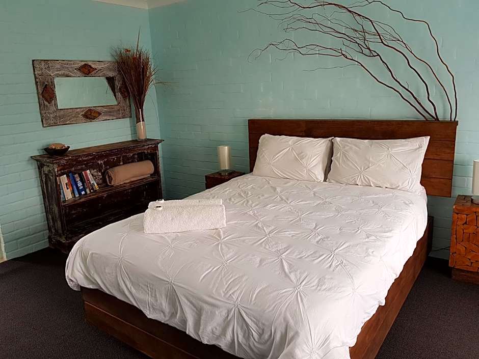 Lancelin Sands Hotel