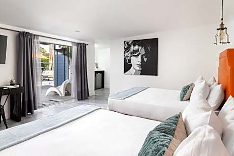 Deluxe Queen Room with Two Queen Beds