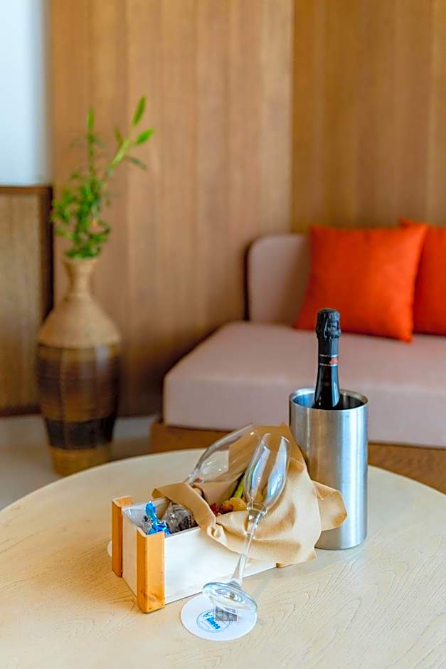 Minos Ambassador Suites & Spa - Adults only