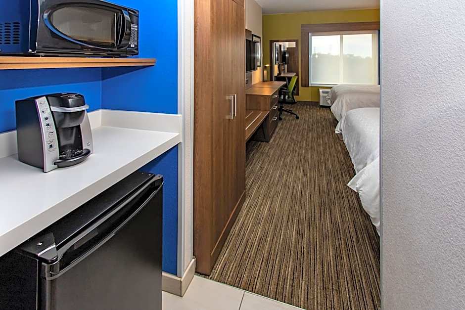 Holiday Inn Express Hotel & Suites Roseville - Galleria Area By IHG