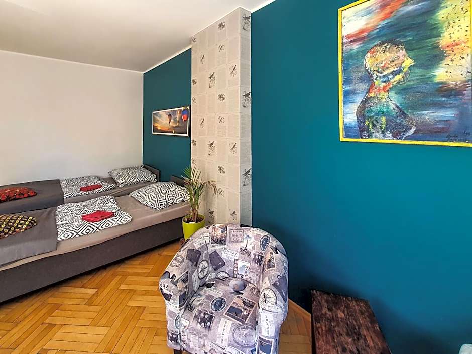 Hostel Mazurska 8a