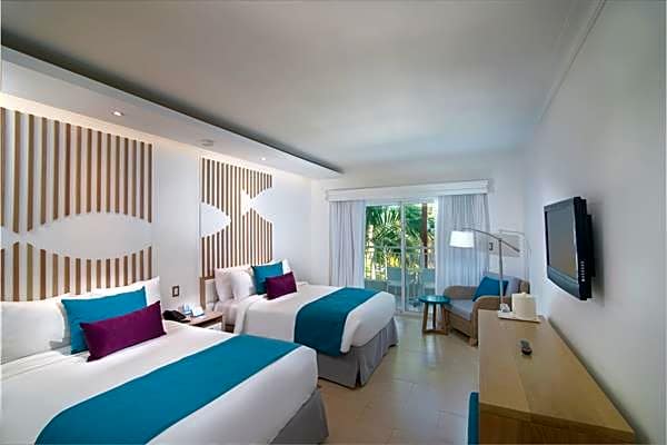 Wyndham Alltra Samana All-Inclusive Resort