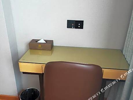 Companion Departure Hotel(Guangzhou Xiaobei Metro Sation)