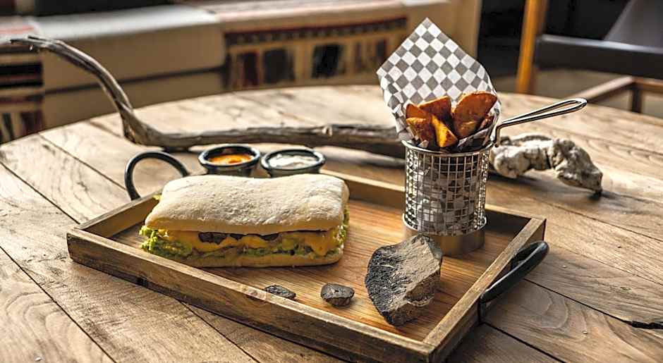 Rio Serrano Hotel + Spa